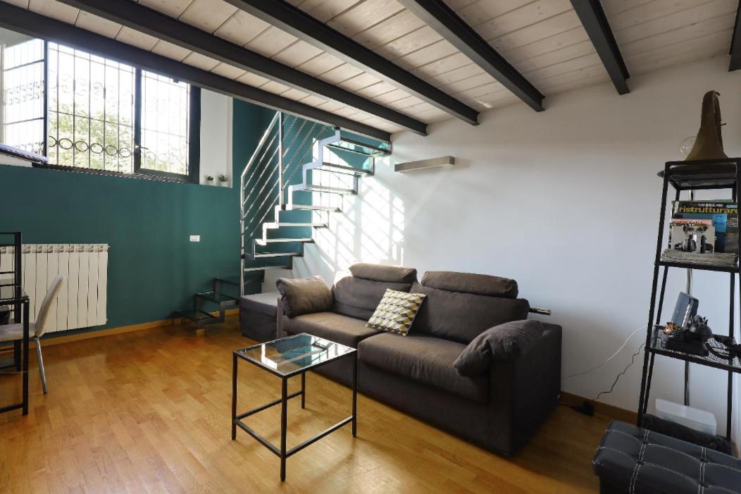 Paki Home Nel Cuore Dei Navigli Di Milano Exterior foto